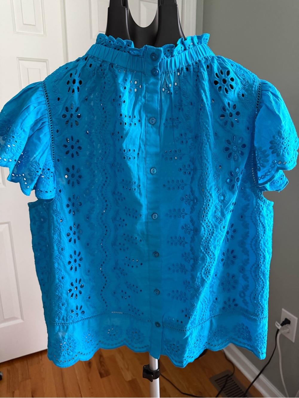 Jennifer & Grace Blue Eyelet Cottagecore Feminine Ruffle Sleeve Blouse Size L - Picture 2 of 3